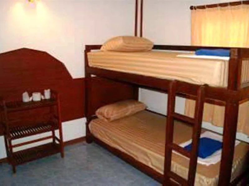 Hotel Nomads Long Beach Phi Phi